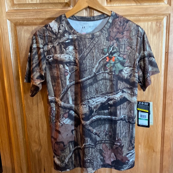 Under Armour Other - Under Armour heatgear shirt